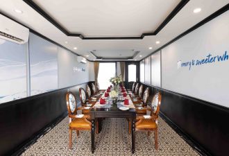 3 VIP rooms 3 VIP rooms